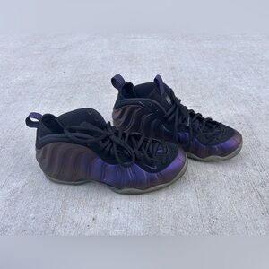 Eggplant Foam posits